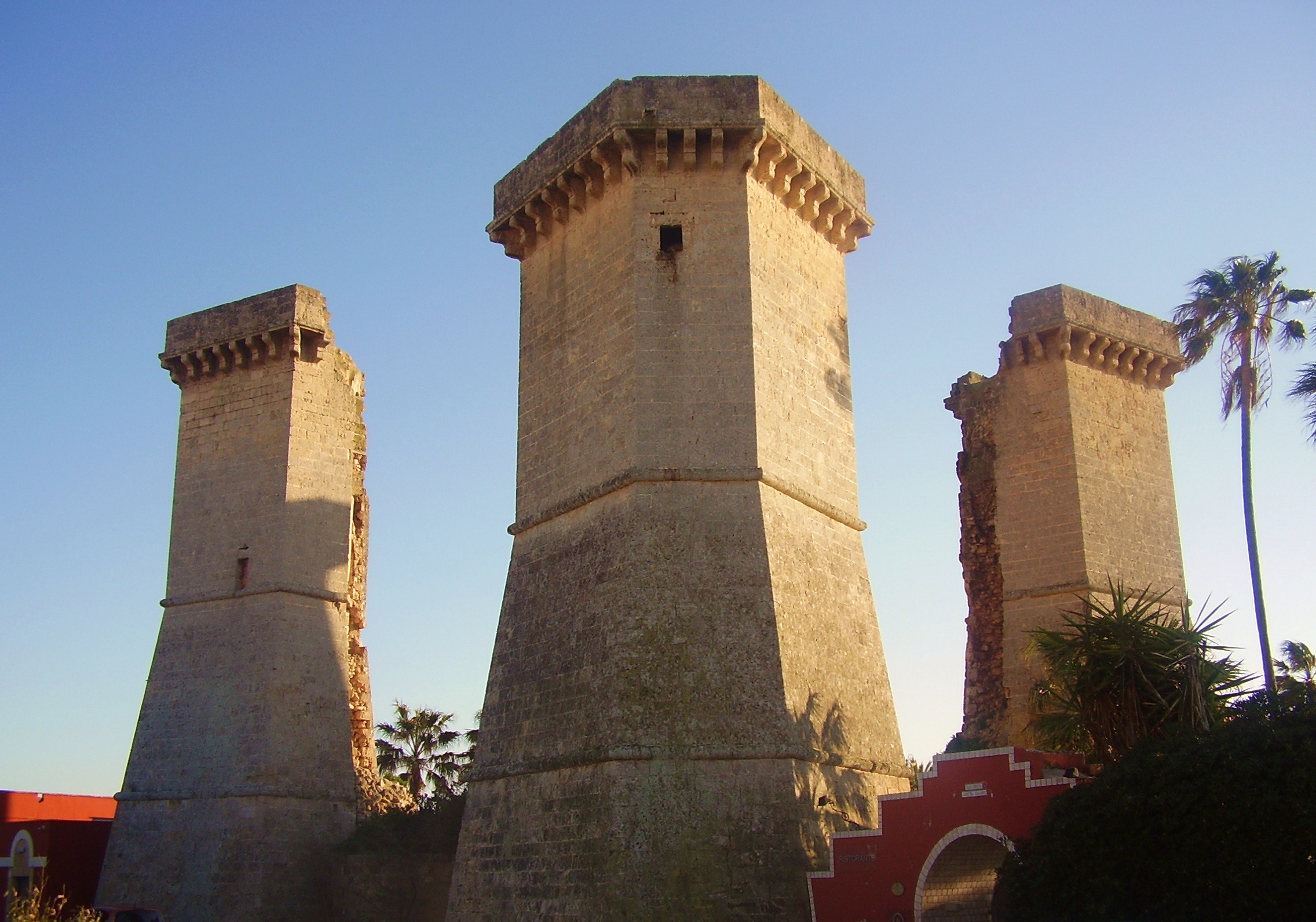 Torre di Santa Maria al Bagno (Torre del Fiume Galatena, "Le Quattro Colonne")