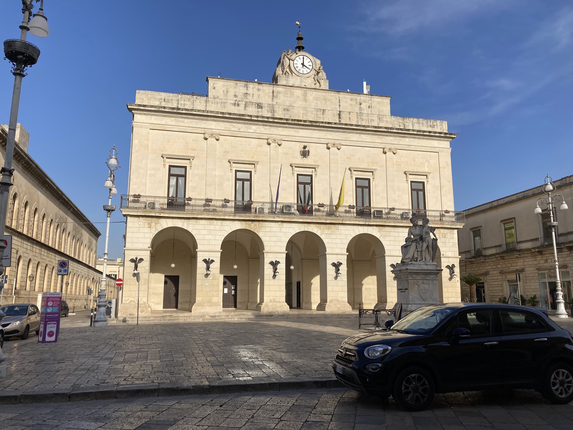 Da Otranto a Maglie tra menhir, atmosfere greco-bizantine e panorami della costa più a oriente d’Italia Da Otranto a Maglie tra menhir, atmosfere greco-bizantine e panorami della costa più a oriente d’Italia