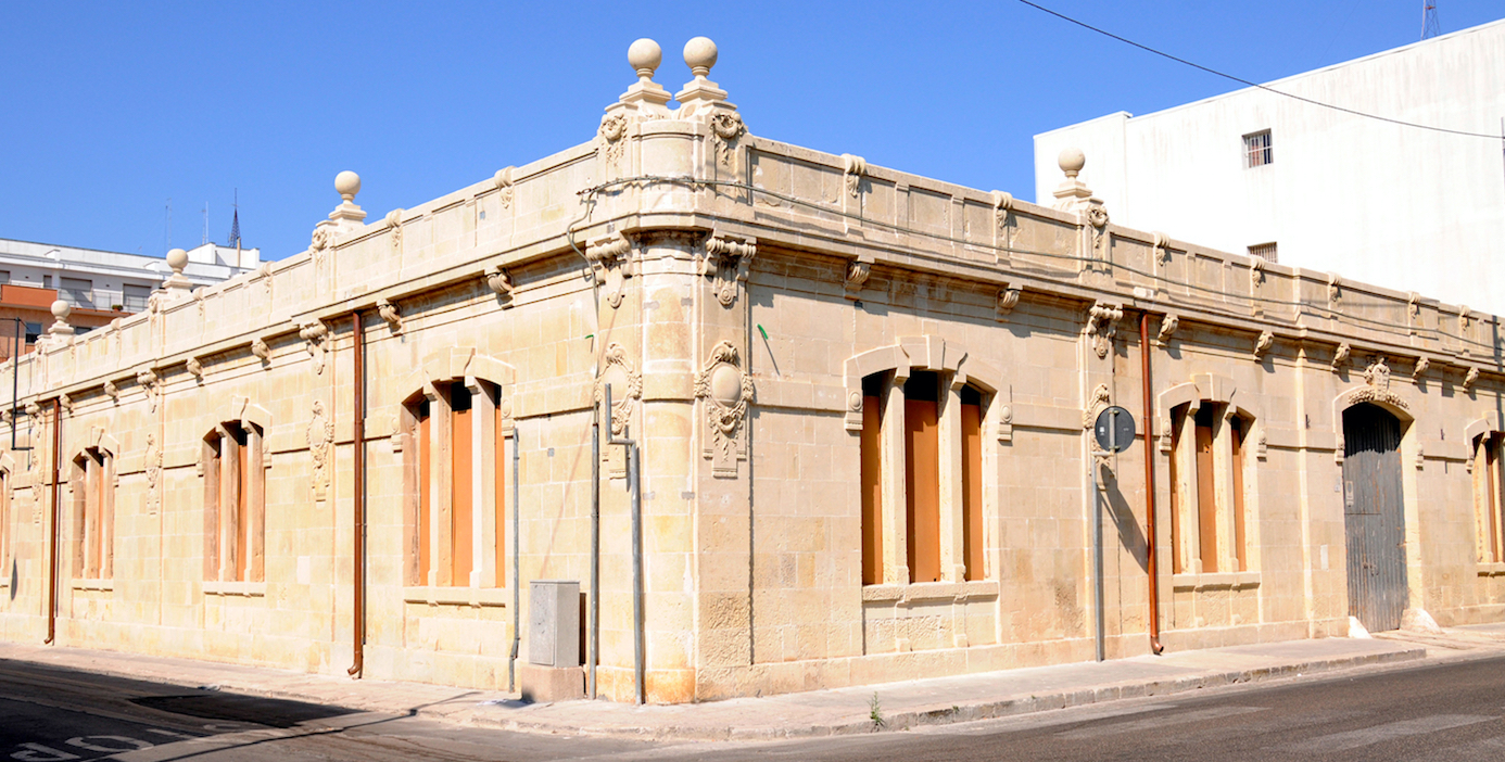 From Otranto to Maglie amidst menhirs, Greek-Byzantine atmospheres and views of Italy’s most easterly coastline