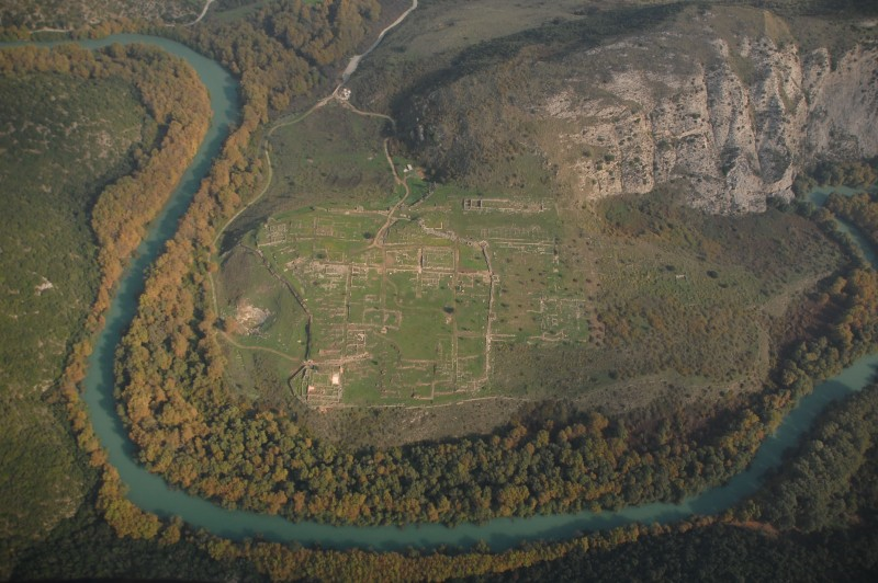 Itinerario culturale e naturalistico degli Antichi Sentieri dell’Epiro Itinerario culturale e naturalistico degli Antichi Sentieri dell’Epiro