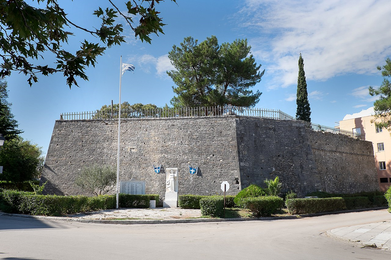 Itinerario culturale e naturalistico degli Antichi Sentieri dell’Epiro Itinerario culturale e naturalistico degli Antichi Sentieri dell’Epiro